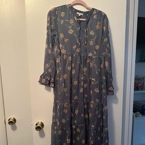 Patrons of peace long, beautiful dress!